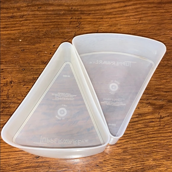 Vintage Tupperware pie pizza keepers - set of 2 - Picture 8 of 12
